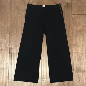 Ecru Black Capri Pants
